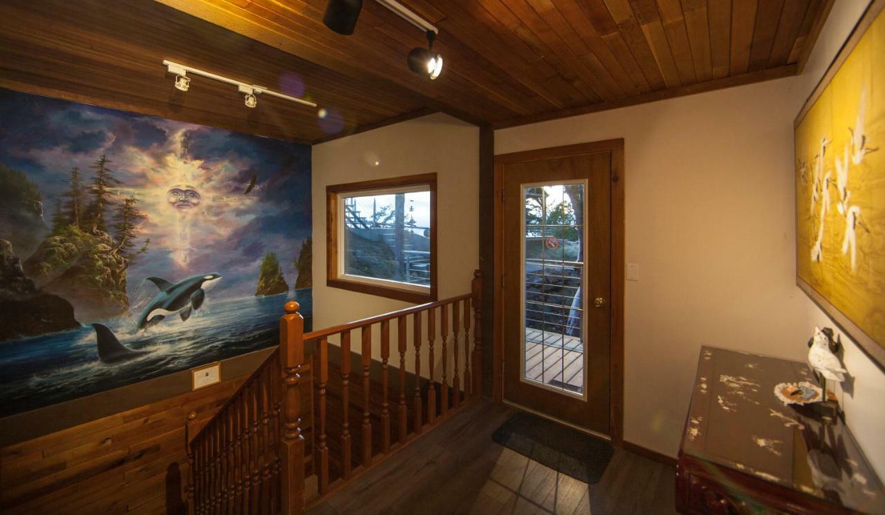 Shangri-La Oceanfront Vacation Home Bedwell Harbour Εξωτερικό φωτογραφία