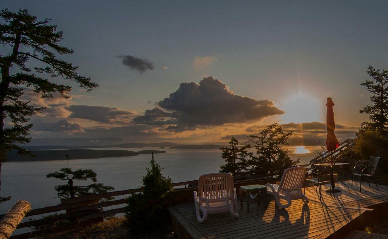 Shangri-La Oceanfront Vacation Home Bedwell Harbour Εξωτερικό φωτογραφία